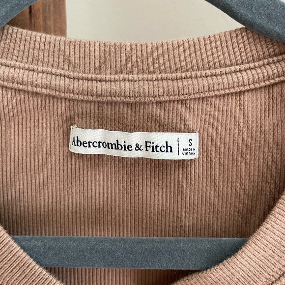 ABERCROMBIE BODYSUIT - Picture 3 of 3